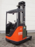 Linde R16, Reachtruck voor hoog niveau, Laden en lossen
